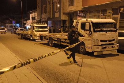 Kars'ta park halindeki iki adet çekici kurşunlandı