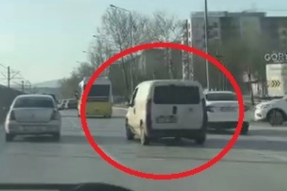 Bursa'da trafik terörü: peş peşe makas attı, kameraya yakalandı