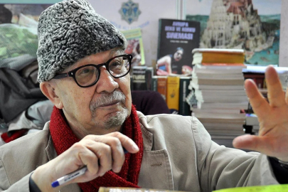 Yalçın Küçük hayatını kaybetti