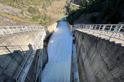 Bursa'da barajlar coştu! Bir barajın daha kapakları açıldı