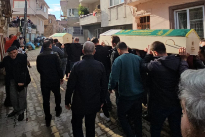 Bursa'da silahlı saldırıda hayatını kaybeden baba ile oğlu toprağa verildi