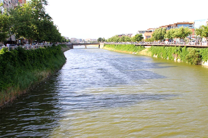 Nehirde erkek cesedi bulundu