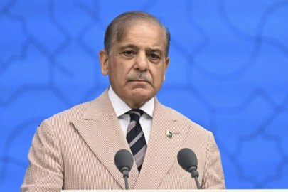 Pakistan Başbakanı Şerif, Orta Doğu'daki gerilime rağmen ülkede enerji krizi yaşanmadığını belirtti