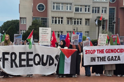 Aydın'da üniversite öğrencileri İsrail'i protesto etti