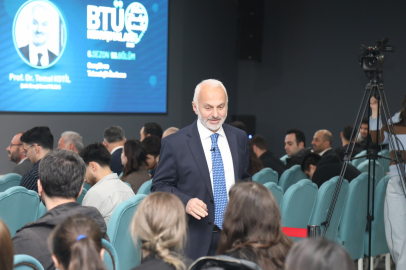 BTÜ Konuşmaları’nda Prof. Dr. Temel Kotil gençlerle buluştu