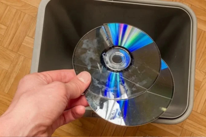 Çekmecede bekleyen CD'leri çıkarın: İşte evde yapabileceğiniz en ilginç dekorasyon fikri