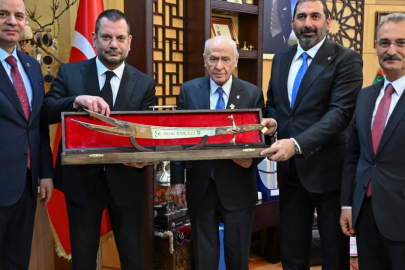 Ertuğrul Doğan'dan Bahçeli'ye ziyaret