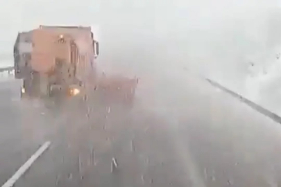 Bolu geçişinde yoğun kar yağışı etkili oldu