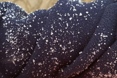 Bursa'da zirveden başlayan kar, kente inmeye başladı!