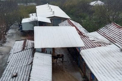 Bursa'nın ilçesine Nisan ayında kar sürprizi!