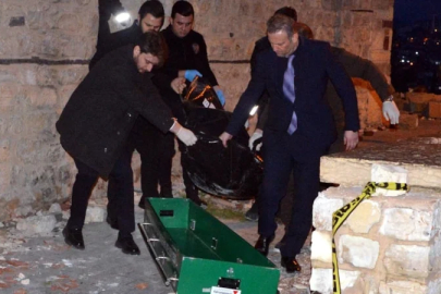 Kahramanmaraş'ta boğazı kesilmiş halde ölü bulundu