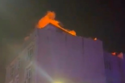 Otel yangınında mahsur kalan iki kişi kurtarıldı