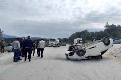 80 yaşındaki sürücü takla atan araçtan sağ çıktı