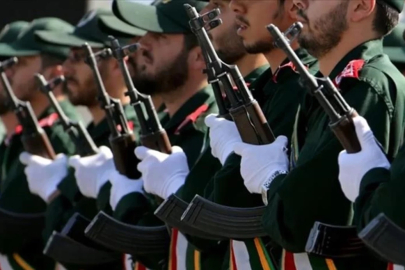 İran Devrim Muhafızları'ndan Hürmüz Boğazı uyarısı