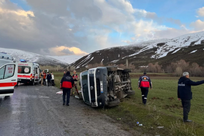 Van'da trafik kazası: Çok sayıda yaralı var...