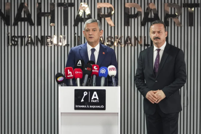 CHP Genel Başkanı Özel, Anahtar Parti Genel Başkanı Ağıralioğlu ile görüştü