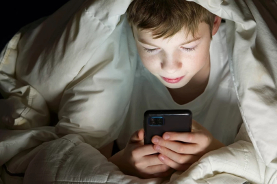 TBMM'de gündem: 15 yaş altına sosyal medya yasağı