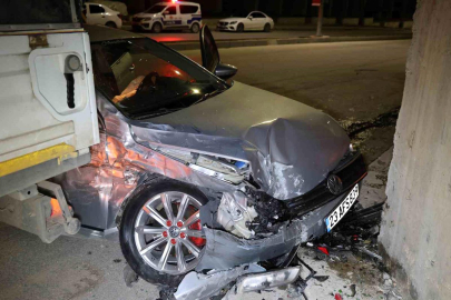 Elazığ'da pikap ile otomobil çarpıştı: 5 yaralı