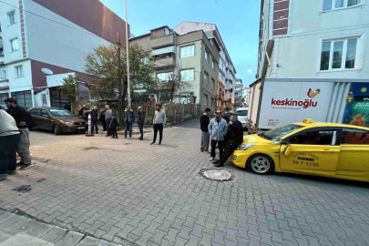 Harç karma makinesi, ticari taksinin üzerine devrildi