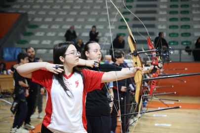 Spor Festivalinde Öğrenciler Okçuluk Maharetlerini Yarıştırdı