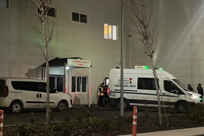 Tartıştığı eşini başından vurarak katletti!