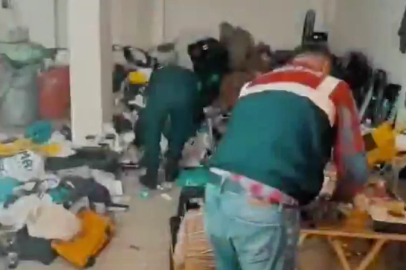 Bursa'da uyuşturucu deposu ele geçirildi!