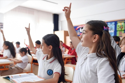 Yarın okullar tatil mi? 16 Nisan Perşembe günü Kahramanmaraş, Şanlıurfa, İstanbul, Ankara, İzmir’de okul var mı?