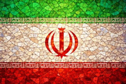 İran'da tüm okullar uzaktan eğitime geçiyor