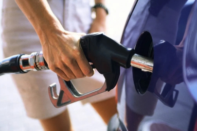 Motorin dalgalanmaya devam ediyor! İndirim geldi...