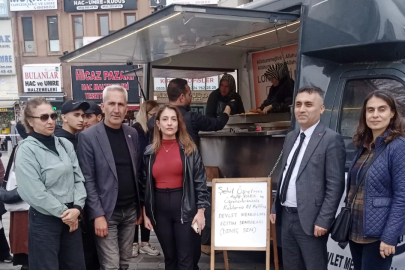 Bursa'da duygusal anma: Şehit öğretmen Ayla Kara ve 9 öğrenci için lokma hayrı...