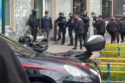 Filmleri aratmayan banka soygunu: 25 kişiyi rehin aldılar, kasaları boşaltıp kaçtılar!