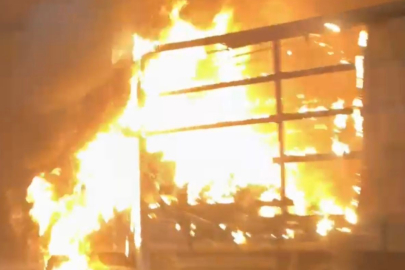 Pendik'te tüneldeki kamyonette çıkan yangın paniğe neden oldu