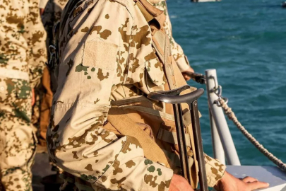 Saat verildi! Babül Mendeb Boğazı'nda askeri gerilim iddiası