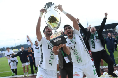 Bursa'da yine şampiyonluk sevinci: İnegöl Kafkasspor 2. lige yükseldi!