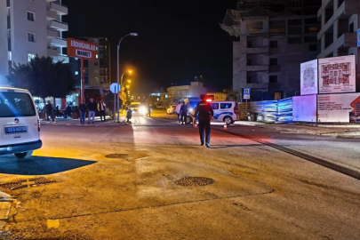 Karşıya geçmeye çalışıyordu: Tırın çarptığı genç kadın kurtarılamadı