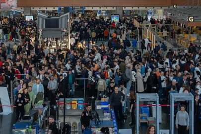 Bursa yolcularına Sabiha Gökçen'de büyük şok! Saatlerce beklemek zorunda kaldılar
