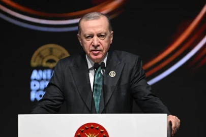 Cumhurbaşkanı Erdoğan: Ekranlarda aileyi merkeze alan yapımlara yer verilmesi gerekiyor