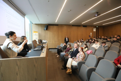 İnegöl Belediyesi’nden Gençlere Avrupa Fırsatı: Discovereu Tanıtım Etkinliği Düzenlendi