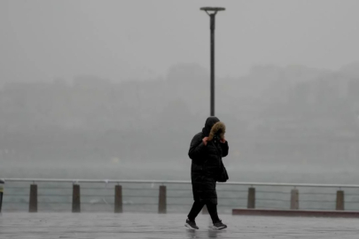 İstanbul'da yarın akşamdan itibaren sağanak bekleniyor