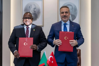 Bakan Fidan, Zambiyalı mevkidaşı Haimbe ile görüştü