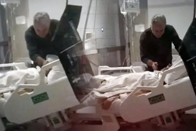 Böyle evlat olmaz olsun! Hasta yatağındaki babasını böyle darp etti