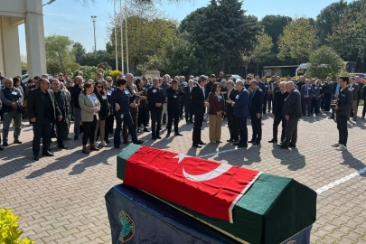Bursa'da akademi dünyasını yasa boğan vefat! Dualarla uğurlandı