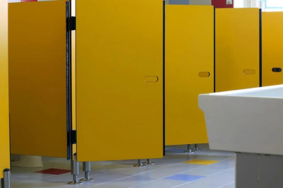 Bursa'nın yanı başında tedirgin eden olay! Kızlar tuvaletinde kurusıkı silah ve tehdit notu bulundu...