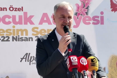 İnegöl’ün Küçük Sanatçılarının Eserleri 23 Nisan Özel Sergisinde Görücüye Çıktı