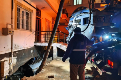 Mardin'de su taşkınlarının yaşandığı bölgelerde çalışmalar sürüyor