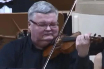 Ünlü Rus sanatçı Türkiye uçağında hayatını kaybetti