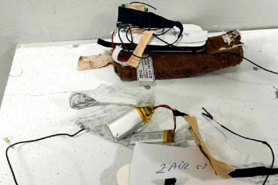 Ehliyet sınavına kopya düzeneğiyle girdiler: Gözaltına alındılar