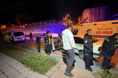 3 genç kendilerini uyaran yaşlı adamı darbetti!