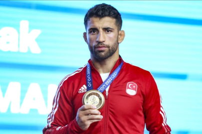 Milli güreşçi Murat Fırat, Avrupa ikincisi oldu