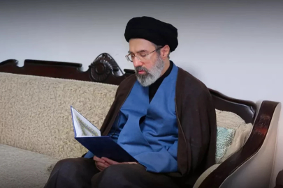 ABD basınından Hamaney ile ilgili çarpıcı iddia: Ağır yaralı, protez bacak takılabilir